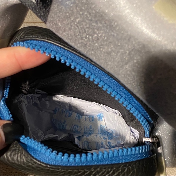 ❗️LAST ONE❗️COACH Spiderman Comic Crossbody MARVEL - Picture 10 of 13